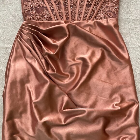 Sherri Hill, Homecoming, Lace Satin Dress in Rose Gold, FITS More Like a Size 0! - Picture 12 of 16